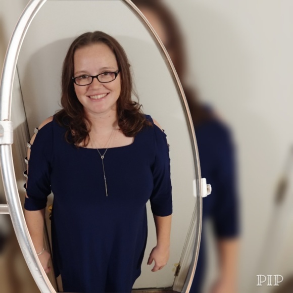 Meet your Posher, Jessica - Picture 3 of 6